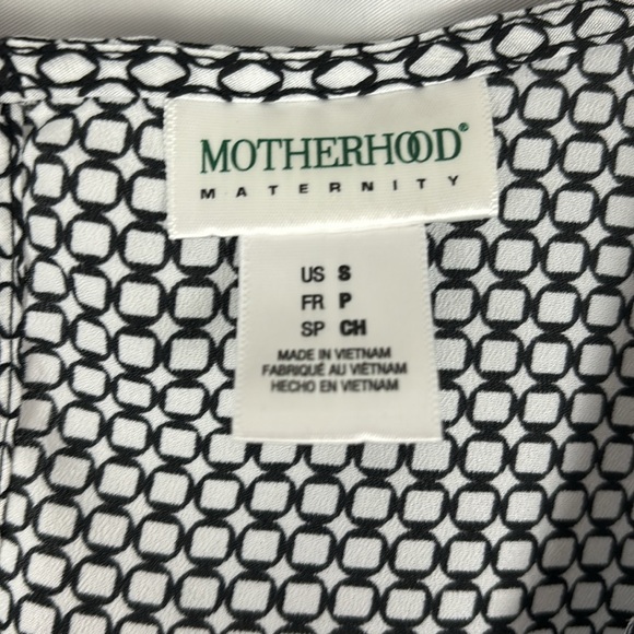 🍁3for$10🍁 Motherhood Maternity Geometric Print Top size small black/white - Picture 3 of 4